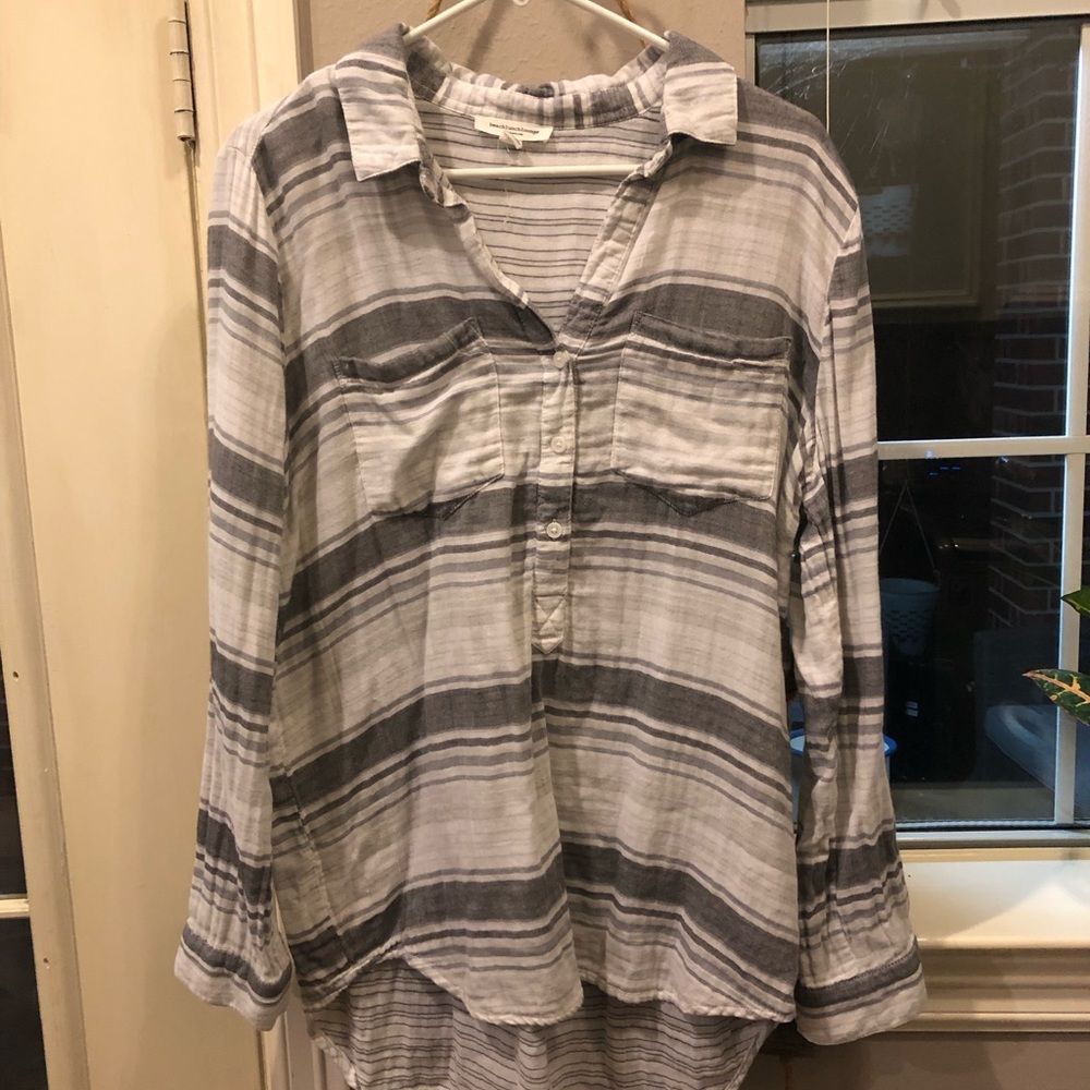 Beach lunch lounge shirt.